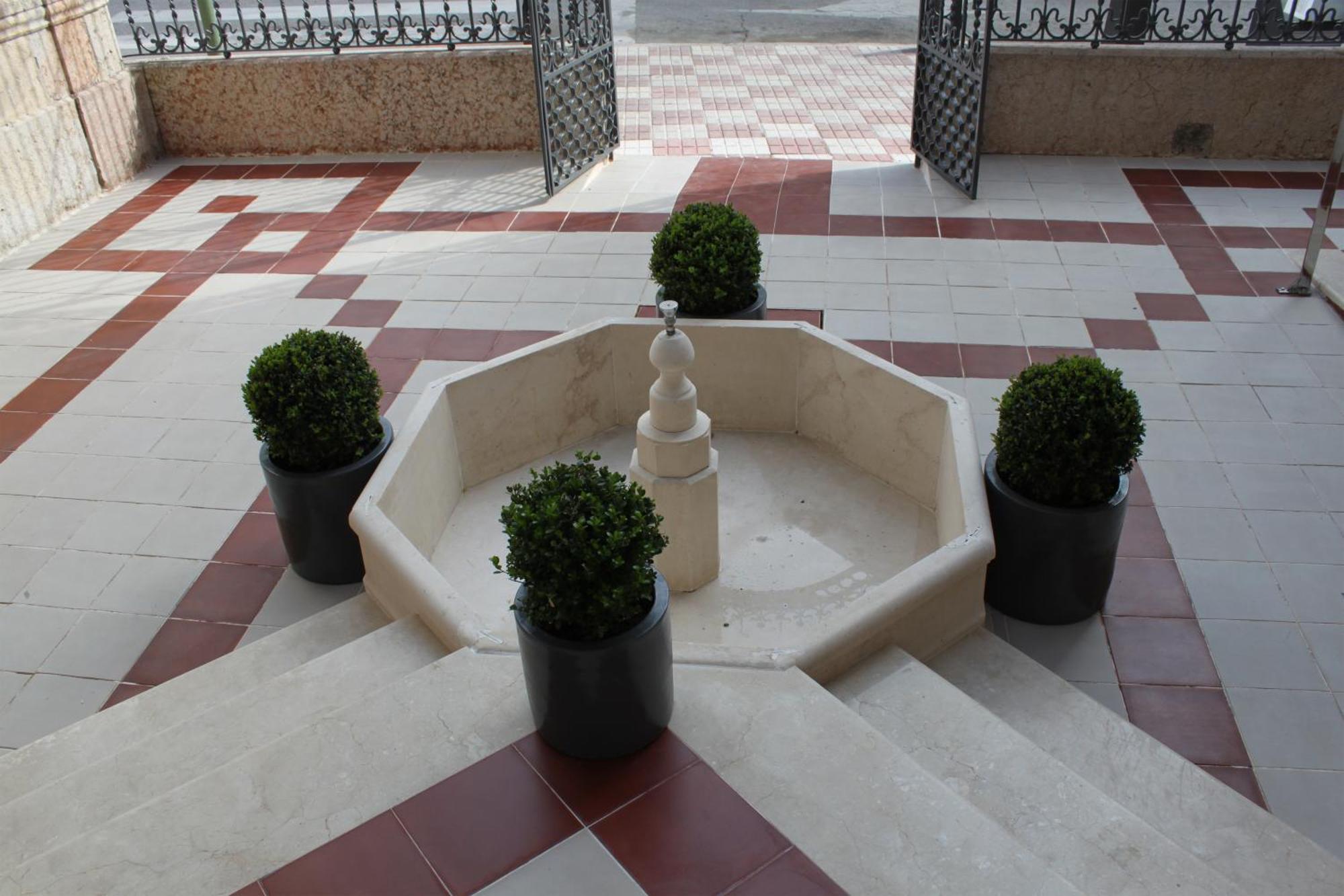 Hotel Villa Maria Cabra Ngoại thất bức ảnh