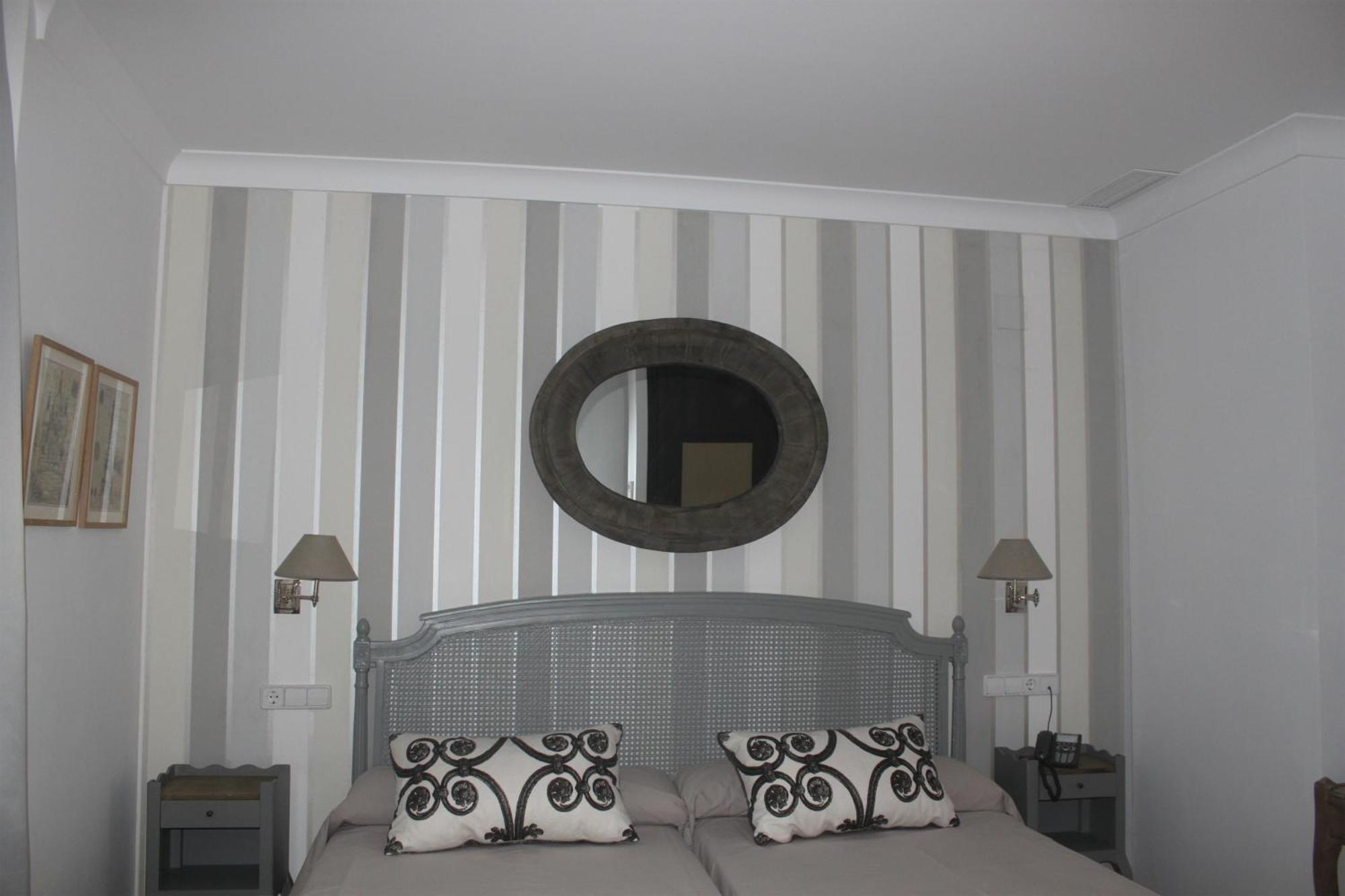 Hotel Villa Maria Cabra Ngoại thất bức ảnh