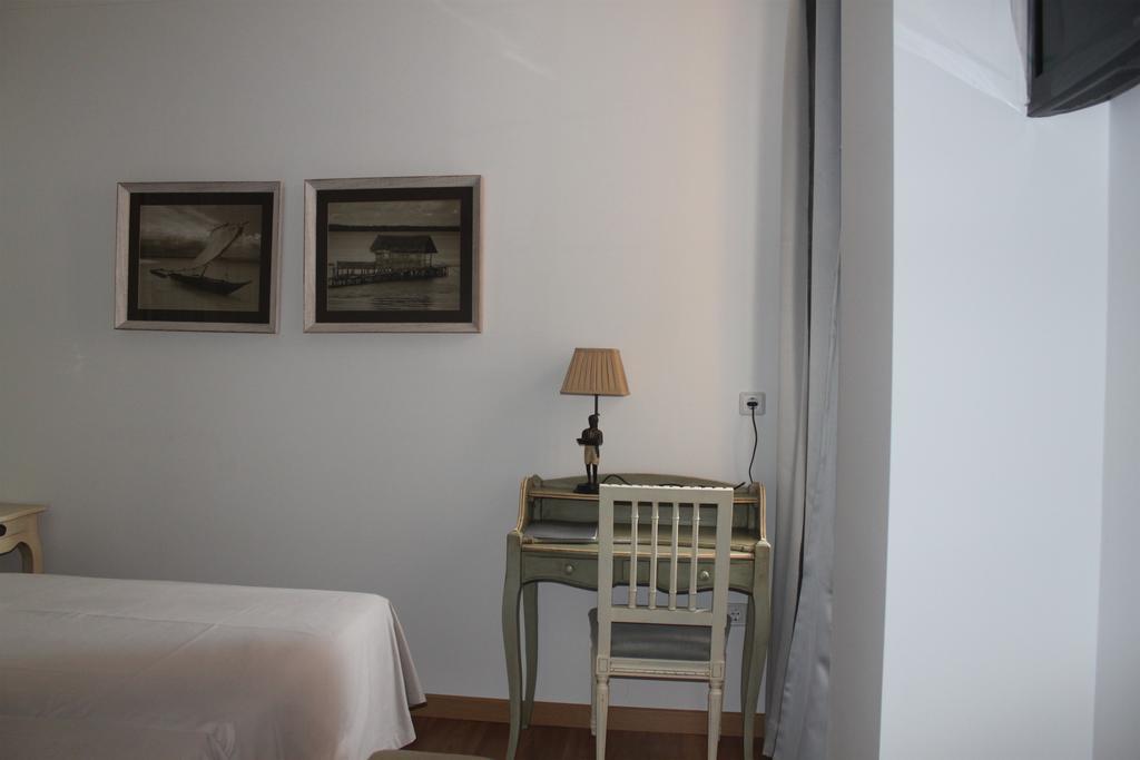 Hotel Villa Maria Cabra Ngoại thất bức ảnh