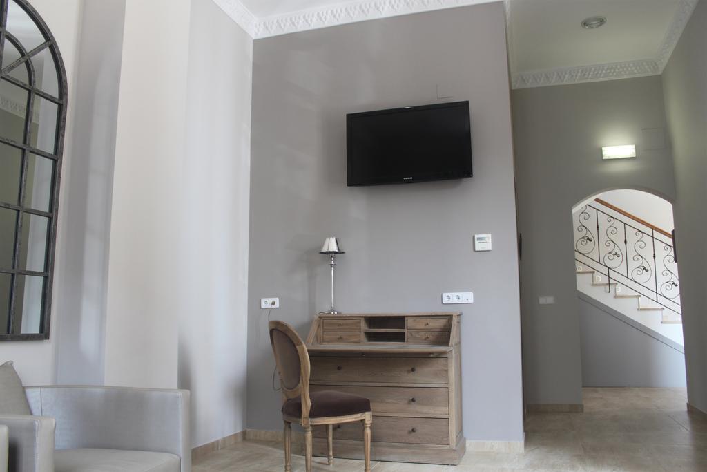 Hotel Villa Maria Cabra Ngoại thất bức ảnh